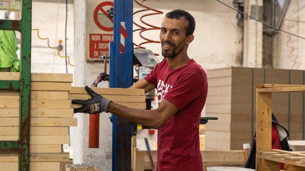 magazziniere al lavoro